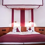 Hotel Chalet 3*