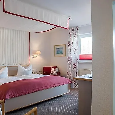 Hotel Chalet מלון