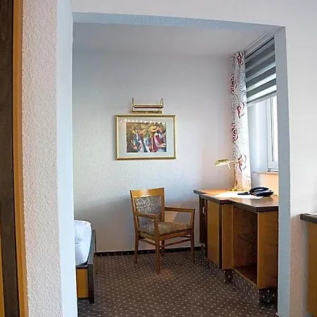 מלון Hotel Chalet באד צווישנהם