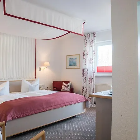 ホテル Hotel Chalet 3*
