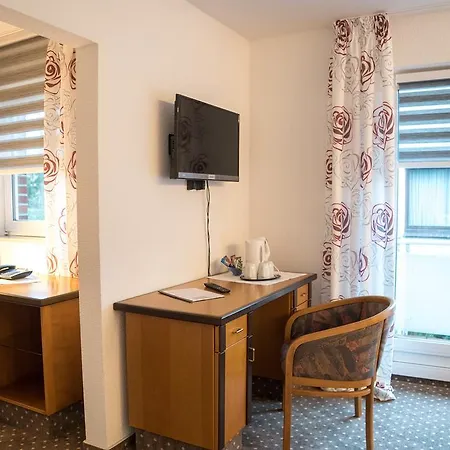 Hotel Chalet מלון